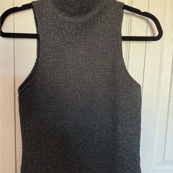 H&M Black & Silver Ribbed Turtleneck Sleeveless Top – Size Small - Picture 1 of 5